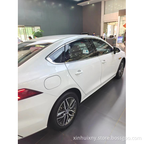 BYD Qin EV 405 With Long Endurance New Electric Cars Made In China New Energy Vehicles Cheap Sedan